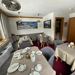 Tschatscha Nova 4*