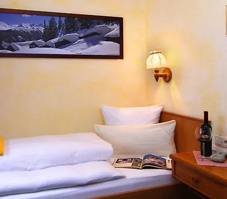 Tschatscha Nova 4*