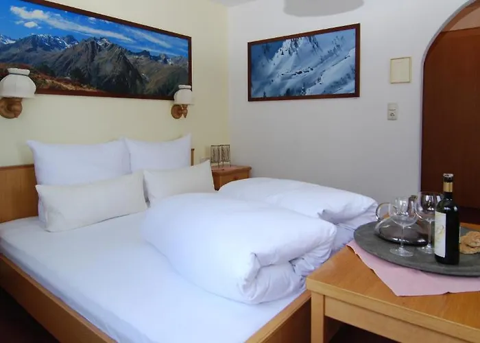 Konukevi Tschatscha Nova 4*