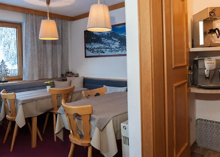 Tschatscha Nova 4*