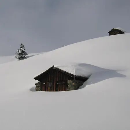 Tschatscha Nova Gasthof *
